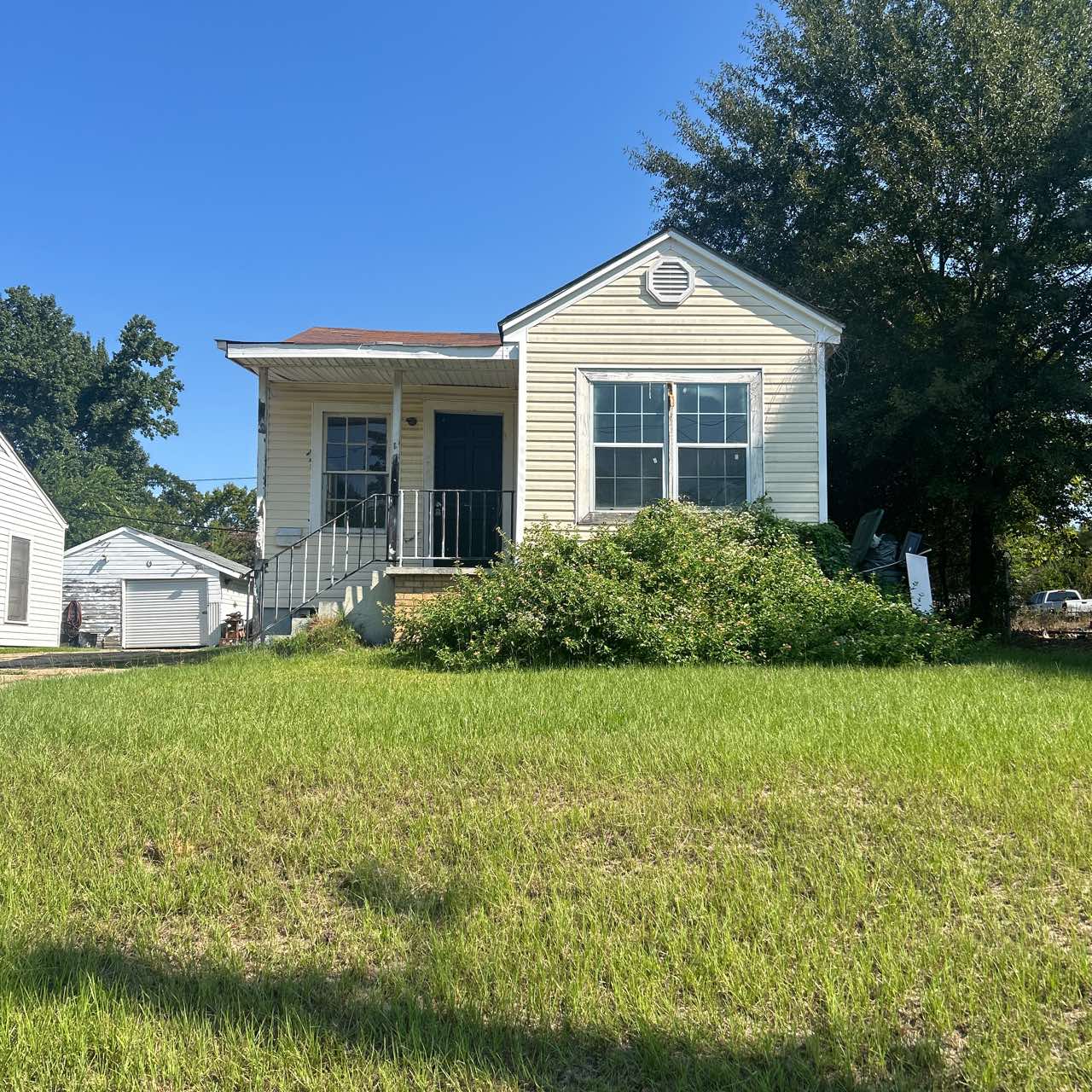 3320 Frederick